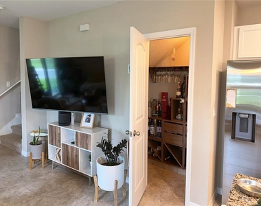10126 Salt Point Drive - Photo Thumbnail 11