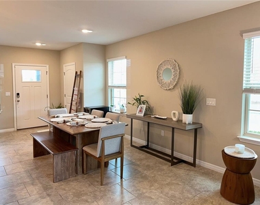 10126 Salt Point Drive - Photo Thumbnail 4