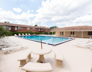 1629 W Oak Ridge Road - Photo Thumbnail 9