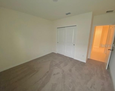 3992 Fescue Street - Photo Thumbnail 17