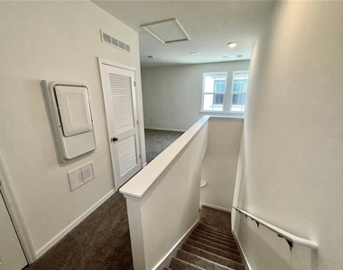 4570 Small Creek Road - Photo Thumbnail 5