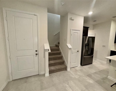 4570 Small Creek Road - Photo Thumbnail 4