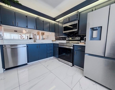 3635 Whitehall Drive - Photo Thumbnail 11