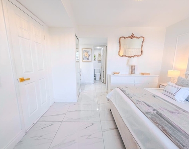 3635 Whitehall Drive - Photo Thumbnail 16