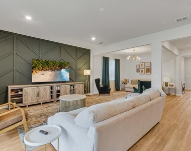 5674 Arborvista Drive - Photo Thumbnail 4