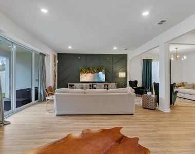 5674 Arborvista Drive - Photo Thumbnail 13