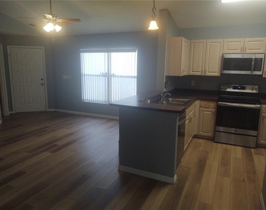 5707 Tanagerlake Road - Photo Thumbnail 17