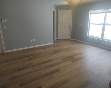 5707 Tanagerlake Road - Photo Thumbnail 4
