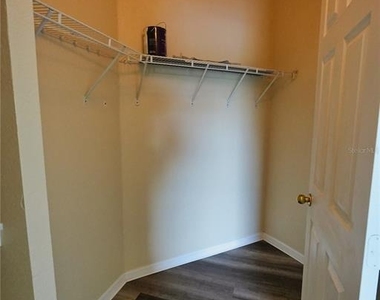 3757 Conroy Rd - Photo Thumbnail 14