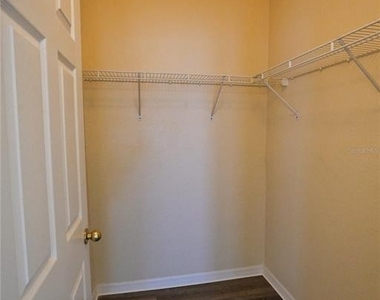 3757 Conroy Rd - Photo Thumbnail 8