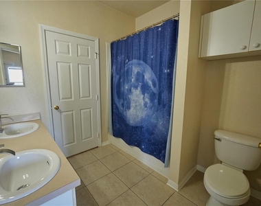 3757 Conroy Rd - Photo Thumbnail 15