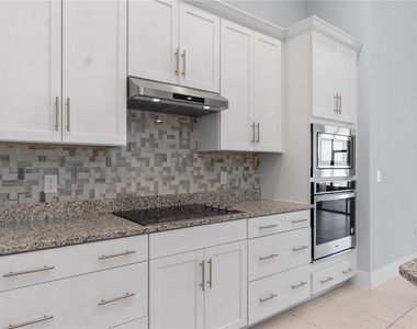 2320 Symphony Circle - Photo Thumbnail 8