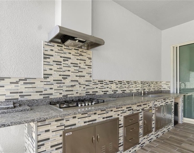 2320 Symphony Circle - Photo Thumbnail 44