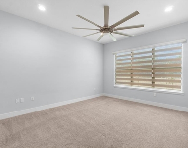 2320 Symphony Circle - Photo Thumbnail 29