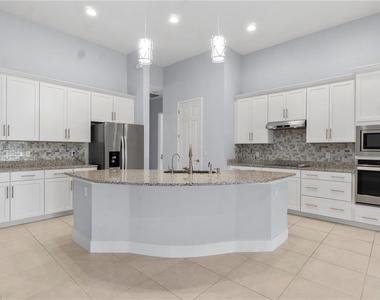 2320 Symphony Circle - Photo Thumbnail 3
