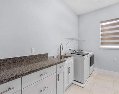 2320 Symphony Circle - Photo Thumbnail 17