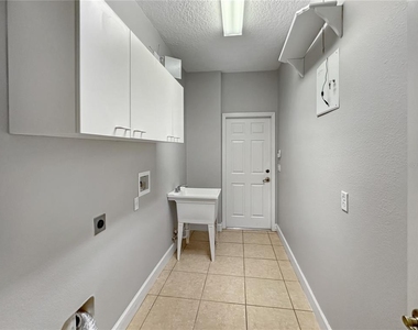 2770 Regal Pine Trail - Photo Thumbnail 28