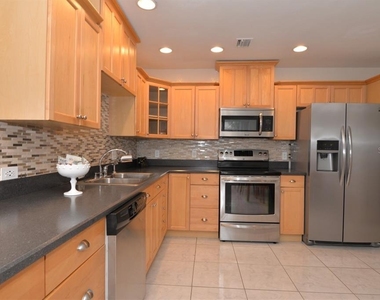 300 E Maine Avenue - Photo Thumbnail 20
