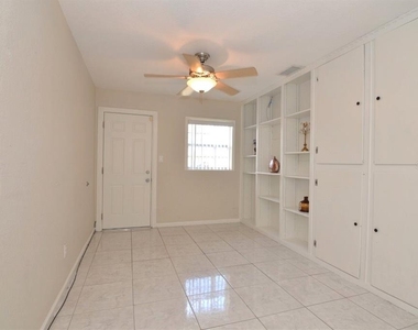300 E Maine Avenue - Photo Thumbnail 29