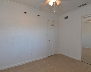 300 E Maine Avenue - Photo Thumbnail 22