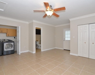 300 E Maine Avenue - Photo Thumbnail 10