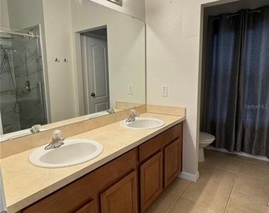 6410 S Goldenrod Road - Photo Thumbnail 3