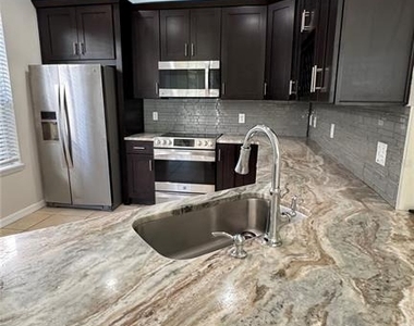 6410 S Goldenrod Road - Photo Thumbnail 2