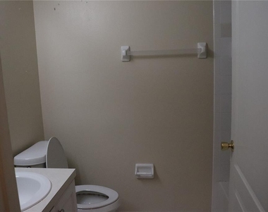 14733 Hartford Run Drive - Photo Thumbnail 8