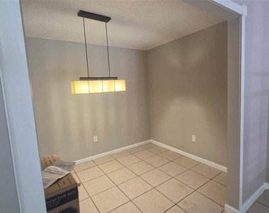 700 E Airport Boulevard - Photo Thumbnail 3