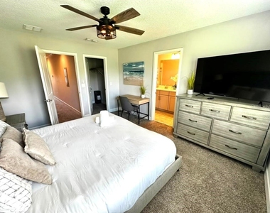 4710 Terra Esmeralda Drive - Photo Thumbnail 21