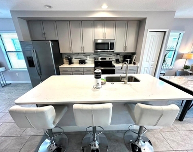 4710 Terra Esmeralda Drive - Photo Thumbnail 6