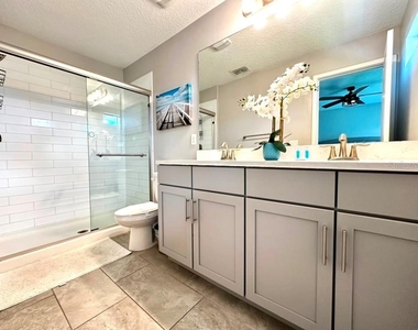 4710 Terra Esmeralda Drive - Photo Thumbnail 22
