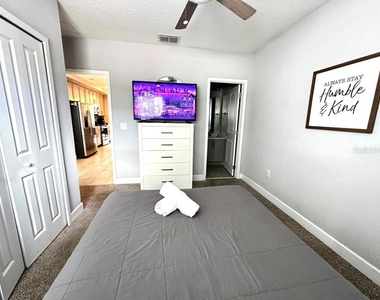 4710 Terra Esmeralda Drive - Photo Thumbnail 18