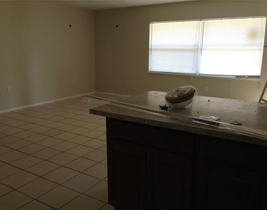 3650 Trianon Drive - Photo Thumbnail 2