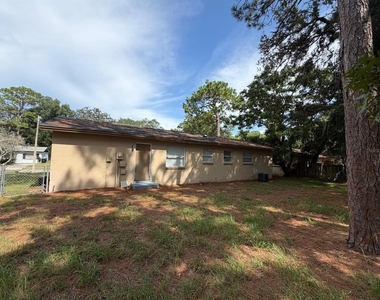 3650 Trianon Drive - Photo Thumbnail 24