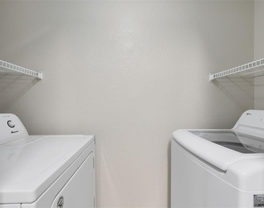 1029 S Hiawassee Road - Photo Thumbnail 17