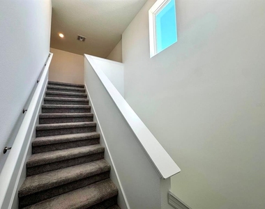 3874 Amers Loop - Photo Thumbnail 11