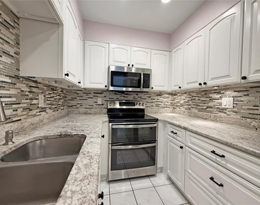 4607 W Fig Street - Photo Thumbnail 10
