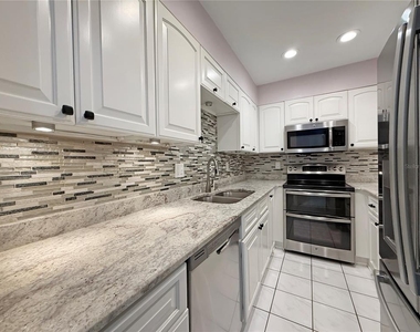 4607 W Fig Street - Photo Thumbnail 9