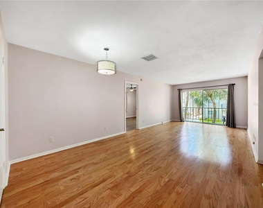 4607 W Fig Street - Photo Thumbnail 2
