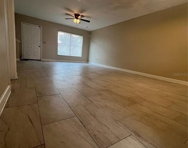 6231 Yorktown Drive - Photo Thumbnail 8