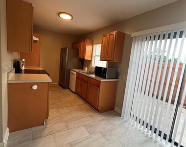 6231 Yorktown Drive - Photo Thumbnail 6