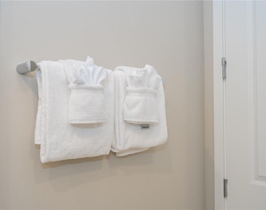 7740 Sandy Ridge Drive - Photo Thumbnail 38