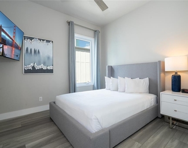 7740 Sandy Ridge Drive - Photo Thumbnail 20