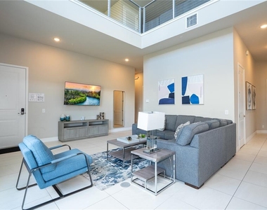 7740 Sandy Ridge Drive - Photo Thumbnail 4