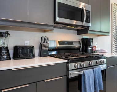 7740 Sandy Ridge Drive - Photo Thumbnail 12