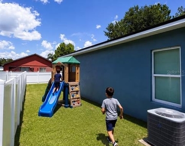 812 Glastonbury Drive - Photo Thumbnail 25