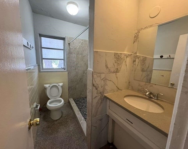 5717 Fernhill Drive - Photo Thumbnail 7