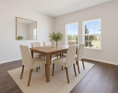 1111 Lone Palm Way - Photo Thumbnail 10