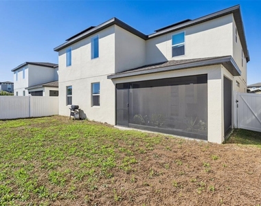 1111 Lone Palm Way - Photo Thumbnail 40